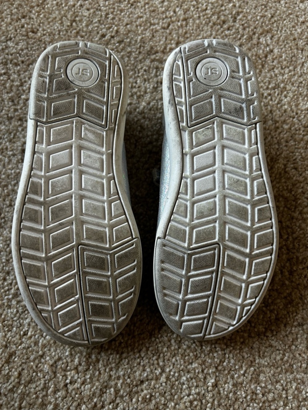 Stride Rite Girls' Silver Sparkle Mary Jane Shoes 13 - Picture 2 of 2